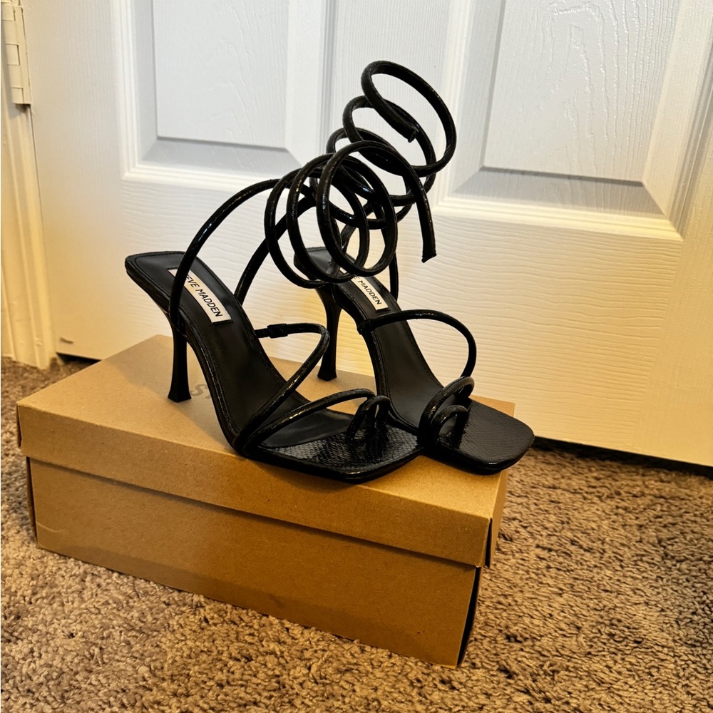 Ladies shoes